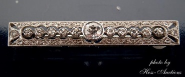 Brosche mit Diamanten, 585/000 WG, mit Altschliff-Diamant
