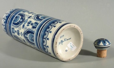 DELFT gro�e Flasche mit St�psel, Blaumalerei