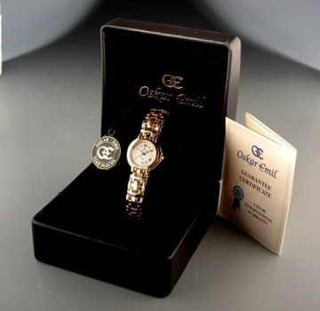 Oskar Emil Damenarmbanduhr, Modell Monaco