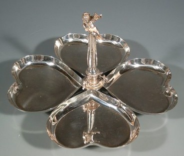 Anbietschale, 900er Silber, in Form von 4 Herz-Schalen