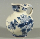 DELFT kleiner Krug, Gie�er, Blaumalerei