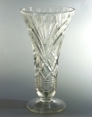 Kristall Blumenvase in Trompetenform, geschliffenes Dekor