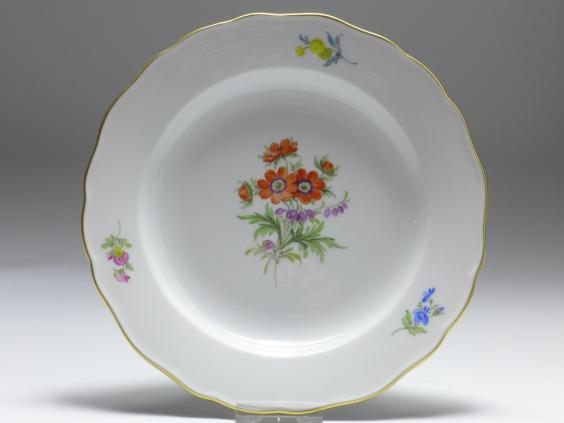 Teller, Meissen, Blumenmalerei Blume 2, D: 20 cm