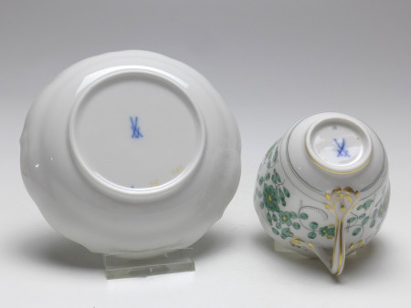 Mokkatasse kpl., Meissen, indisch grün reich, V 0,1 l.