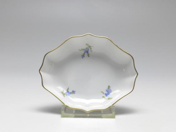 ovale Schale, Höchst, Blumenmalerei Vergißmeinnicht, L: 11,5 cm