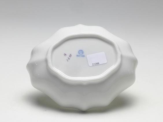 ovale Schale, Höchst, Blumenmalerei Vergißmeinnicht, L: 11,5 cm