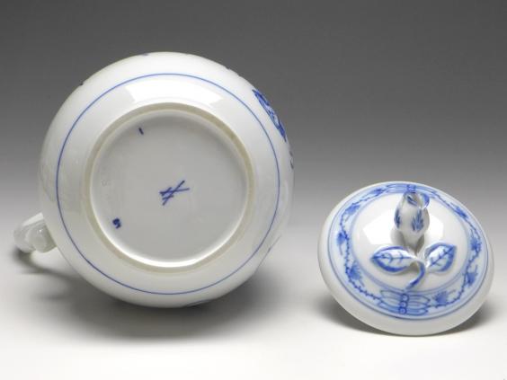 Kaffeekanne, Kanne, Meissen, 20. Jh., Zwiebelmuster, H: 23 cm, V: 1,2 l.