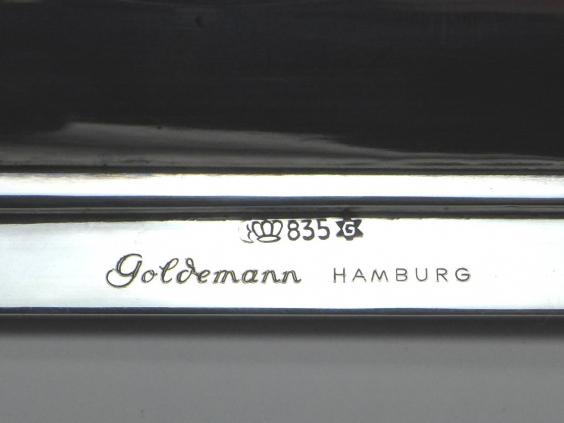 großes Tablett mit getrepptem Rand, 835er Silber, 28,5x28,5 cm, 609 g