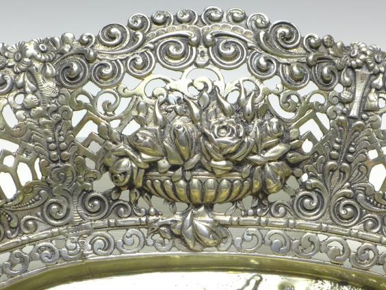 ovale Schale mit Paar, Rosendekor und Durchbruchrand, 800er Silber, 4 x 27 x 16,5 cm, 251 g