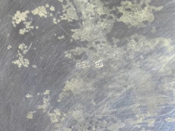 Zuckerdose, Deckeldose auf 4 Kugelfüßen, vor 1888, 12 Lot (750er) Silber, florales Dekor, 15,5x11,5x9 cm, 320 g