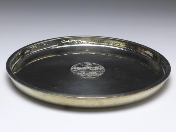 Silbertablett | Münzteller mit Ausbeutethaler, Braunschweig-Wolfenbüttel, Die Grube Cronenburgsglück, 925er Silber, D: 19 cm, 347 g