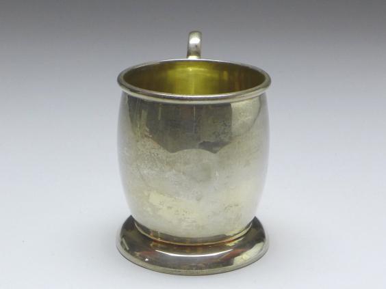 Becher mit Henkel, Birmingham, 1928, 925er Sterling Silber, H: 7,3 cm, 43 g