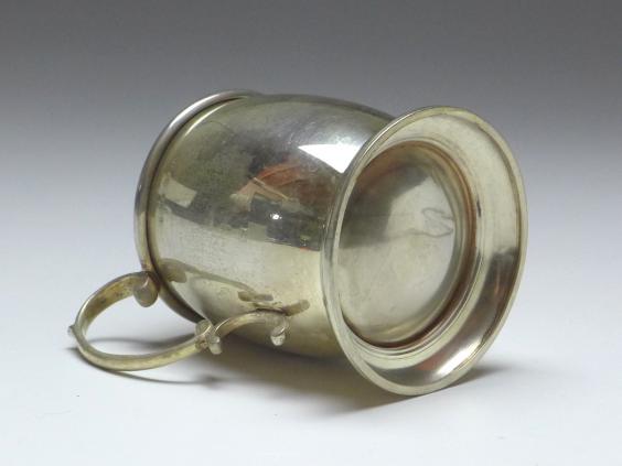 Becher mit Henkel, Birmingham, 1928, 925er Sterling Silber, H: 7,3 cm, 43 g