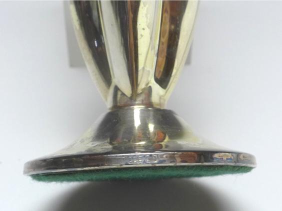 kleine Vase, Blumenvase, Tischvase, 835 Silber, H: 14 cm, 66 g