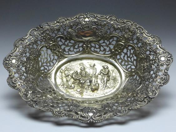 ovale Schale, Korb, Blumendekor und Durchbruchrand, 800er Silber, 5 x 26 x 20 cm, 223 g