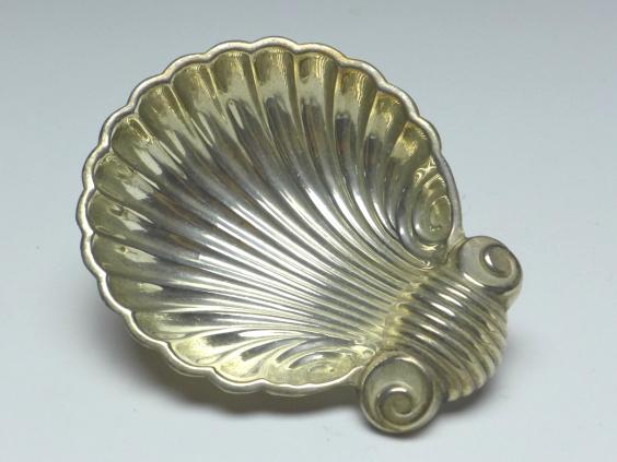 Muschelschale auf Füßchen, Kaviarschale, 925er Silber, B: 7,3 cm, 19 g