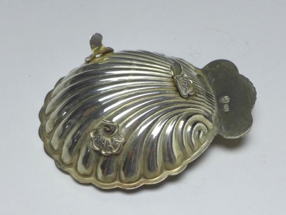 Muschelschale auf Füßchen, Kaviarschale, 925er Silber, B: 7,3 cm, 19 g