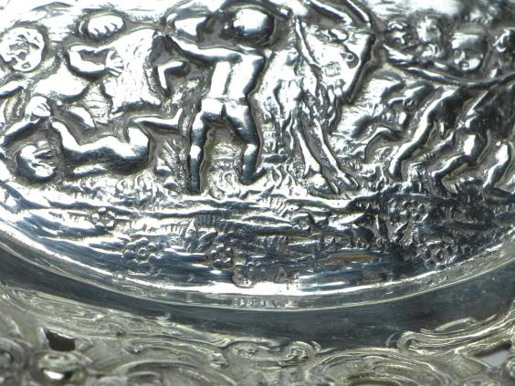 ovale Schale, Konfektschale, Rosendekor und Durchbruchrand, 800er Silber, 16,7 x 12,7 cm, 125 g