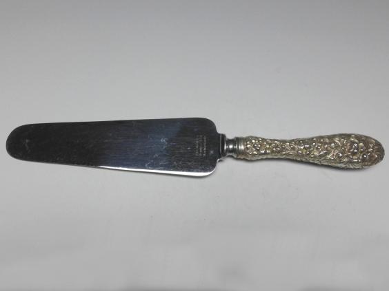 Tortenheber, Dekor Repoussé, Griff 925er Sterling Silber, The Stieff Co., USA, L: 25 cm