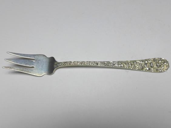 Gabel, Dekor Repoussé, Griff 925er Sterling Silber, Stieff, USA, L: 15,5 cm