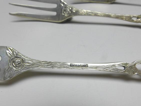3x Aufschnittgabel, Antiko 800er Silber, Hildesheimer Rose, L: 12,5 cm