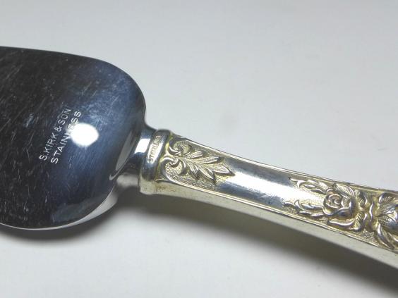 kleines Käsemesser, Messer, Dekor Rosen, 925er Sterling Silber, S. Kirk & Son, USA, L: 16,5 cm