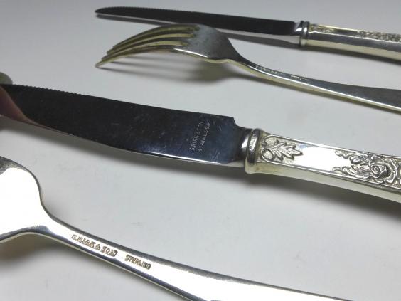 Besteck 4-teilig, für 2 Personen, 2x Messer und 2x Gabel, Dekor Rosen, 925er Sterling Silber, S. Kirk & Son, USA