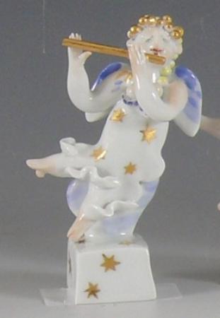 Figur Engel mit Querflöte, Meissen, Entwurf Peter Strang, H: 7,5 cm
