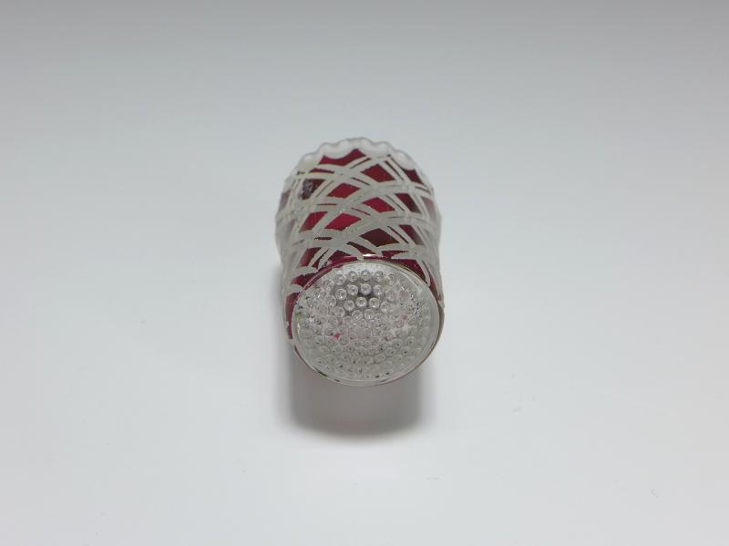 Fingerhut aus Kristallglas in roten/lila Lüster mit Motiv Weinrebe AE 566 