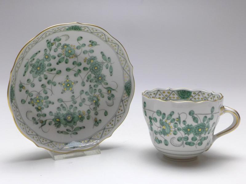 Mokkatasse kpl., Meissen, indisch grün reich, V 0,1 l.