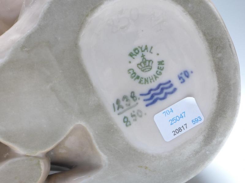 große Figur Hund Dachshund, Royal Copenhagen, um 1900, Modell 850, B: 30 cm