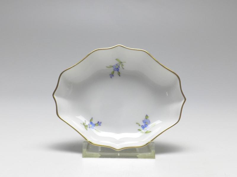 ovale Schale, Höchst, Blumenmalerei Vergißmeinnicht, L: 11,5 cm