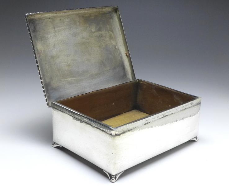 große Schatulle, Deckeldose, Dose auf 4 Füßchen, Silber, Dänemark, 18x13,5x7,5 cm