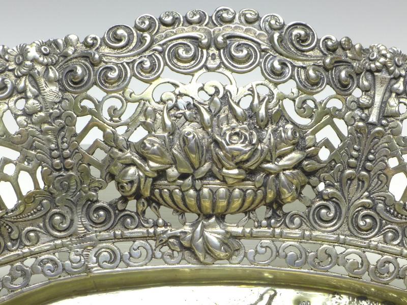 ovale Schale mit Paar, Rosendekor und Durchbruchrand, 800er Silber, 4 x 27 x 16,5 cm, 251 g