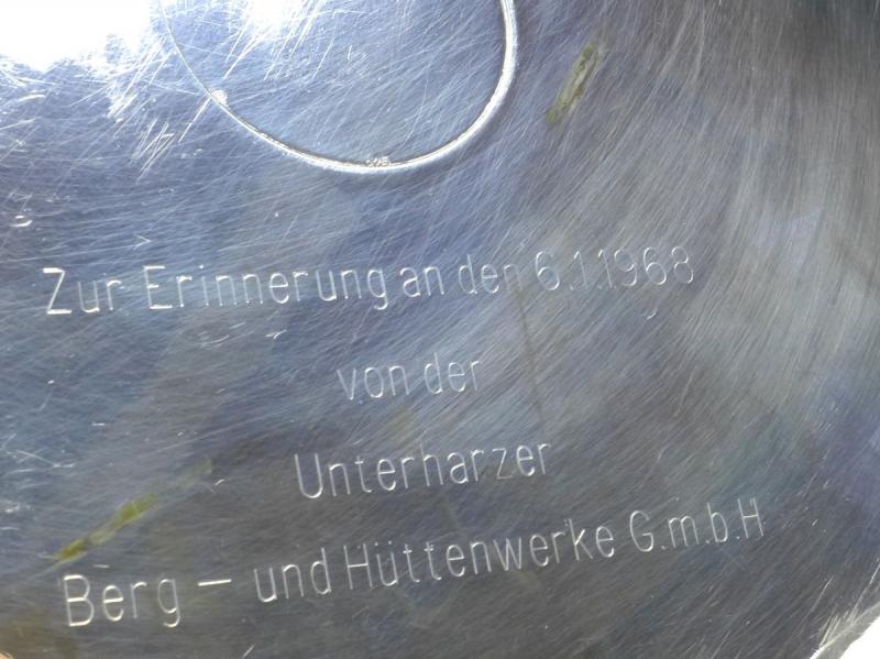 Silbertablett | Münzteller mit Ausbeutethaler, Braunschweig-Wolfenbüttel, Die Grube Cronenburgsglück, 925er Silber, D: 19 cm, 347 g