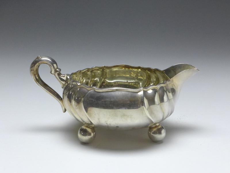 Sahnegießer Barockform, Gebr. Deyhl, Schwäbisch Gmünd, 830er Silber, 93 g