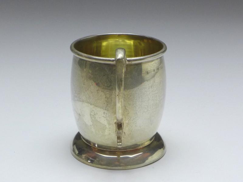 Becher mit Henkel, Birmingham, 1928, 925er Sterling Silber, H: 7,3 cm, 43 g