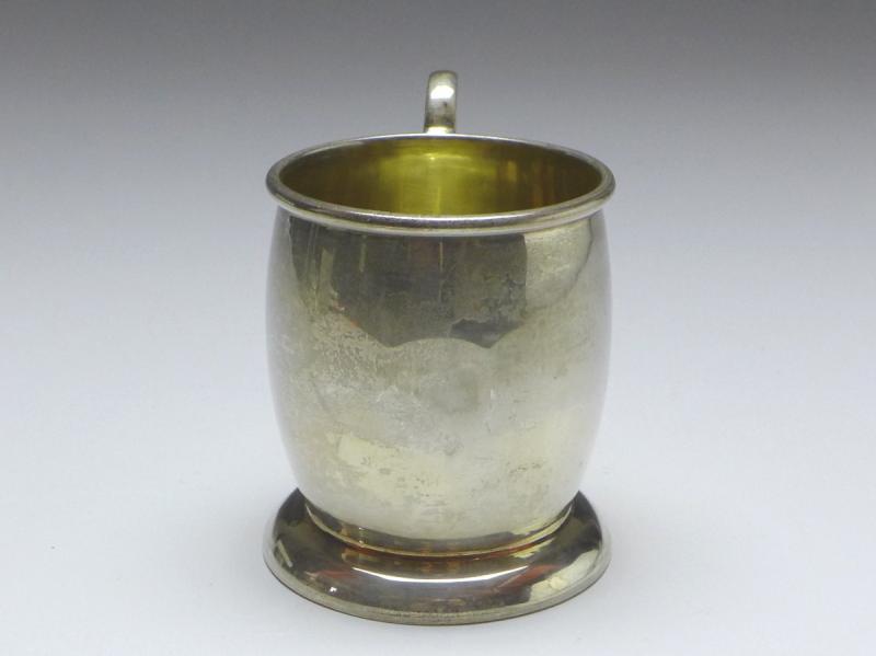 Becher mit Henkel, Birmingham, 1928, 925er Sterling Silber, H: 7,3 cm, 43 g
