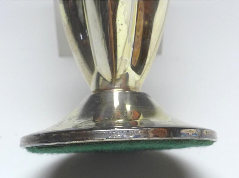 kleine Vase, Blumenvase, Tischvase, 835 Silber, H: 14 cm, 66 g