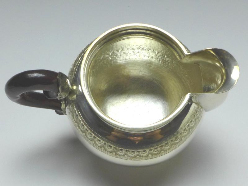 Teekern, Tee-Set 3-teilig, Teekanne, Zuckerschale, Gießer, 835 Silber, zus. 981 g