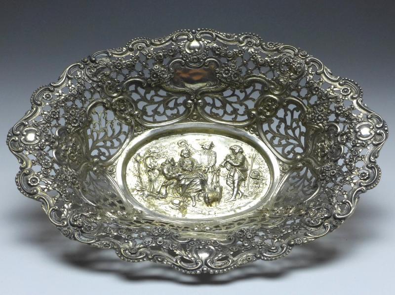 ovale Schale, Korb, Blumendekor und Durchbruchrand, 800er Silber, 5 x 26 x 20 cm, 223 g