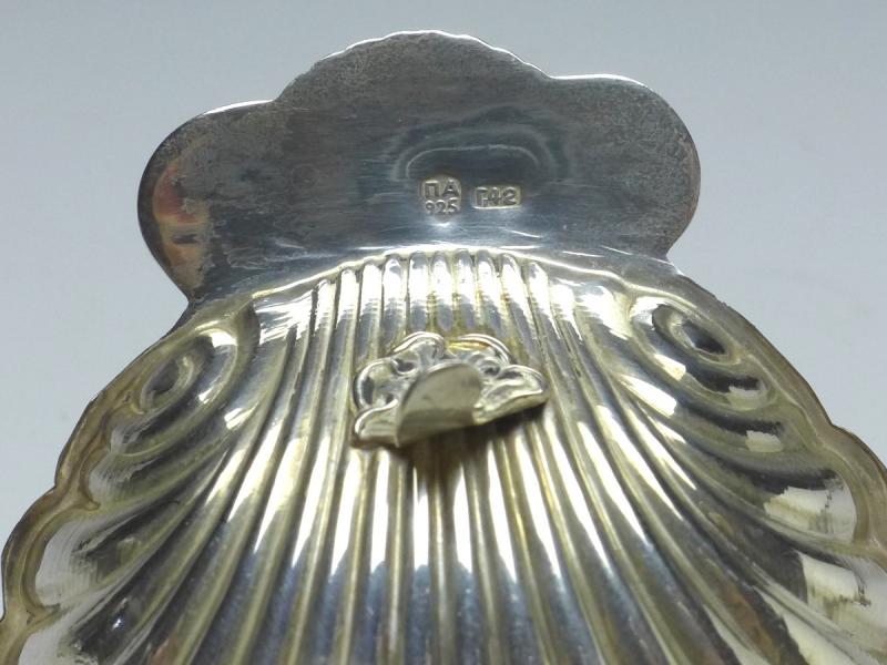 Muschelschale auf Füßchen, Kaviarschale, 925er Silber, B: 7,3 cm, 19 g