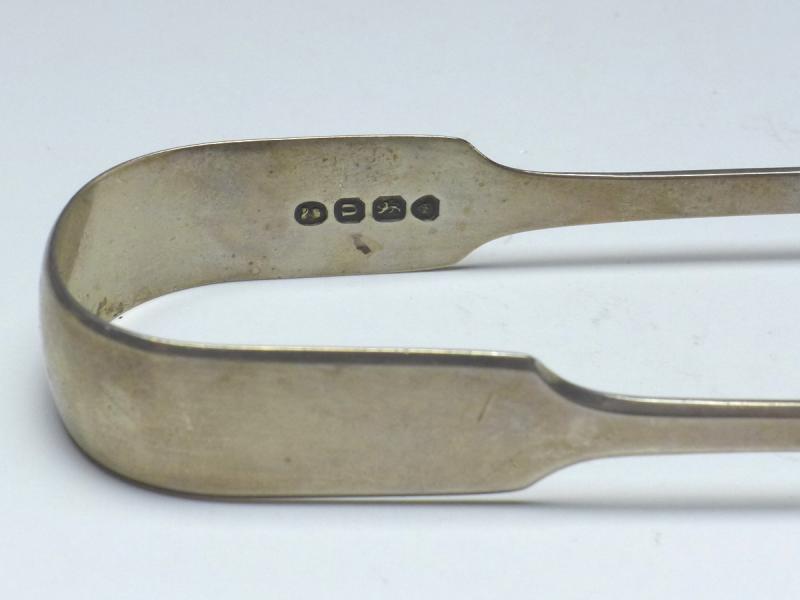 große Zuckerzange, London, 19. Jh., 925er Sterling Silber, L: 14,2 cm, 39 g