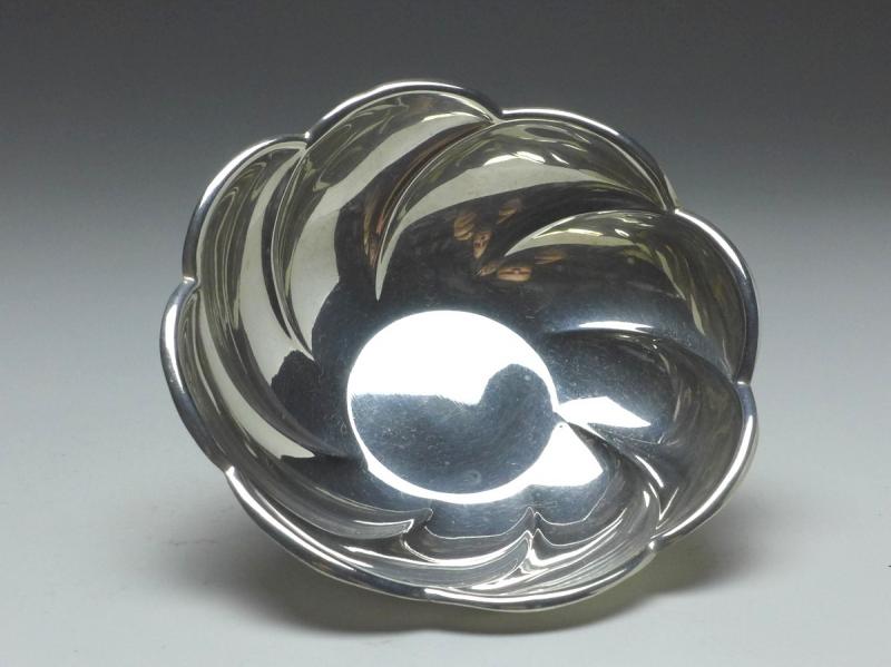 runde Schale, Wilhelm Binder, Schwäbisch Gmünd, 835er Silber, 40 g
