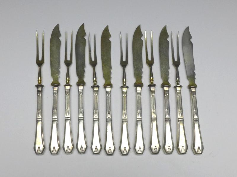 Obstbesteck 12-teilig, um 1900, Griffe Silber