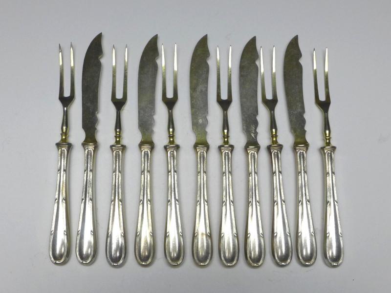 Obstbesteck 11-teilig, um 1900, Griffe 9 Lot | 562,5 Silber