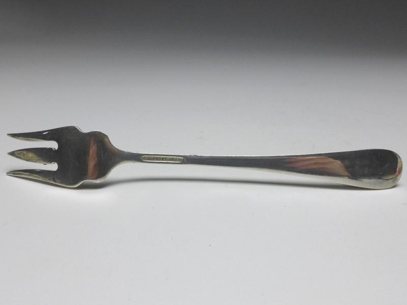 Gabel, Dekor Repoussé, Griff 925er Sterling Silber, Stieff, USA, L: 15,5 cm