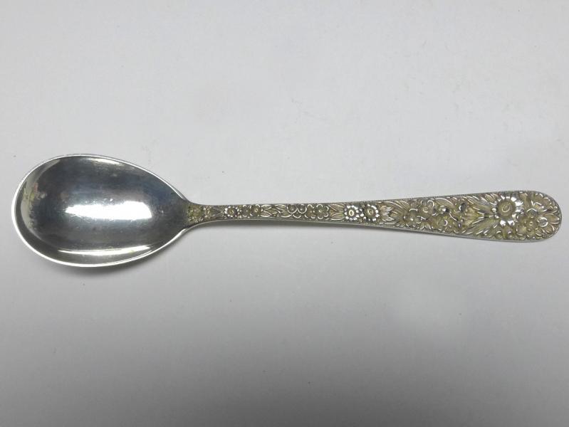 Löffel, Teelöffel, Kaffeelöffel, Dekor Repoussé, Griff 925er Sterling Silber, S. Kirk & Son, USA, L: 13,6 cm