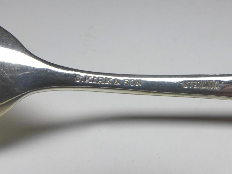 Löffel, Teelöffel, Kaffeelöffel, Dekor Repoussé, Griff 925er Sterling Silber, S. Kirk & Son, USA, L: 13,6 cm