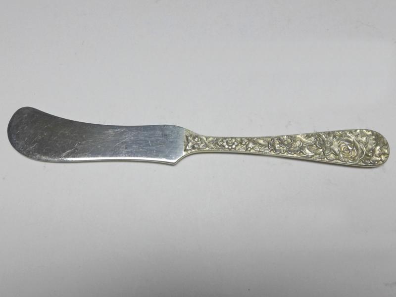 Buttermesser, Dekor Repoussé, Griff 925er Sterling Silber, S. Kirk & Son, USA, L: 13,3 cm
